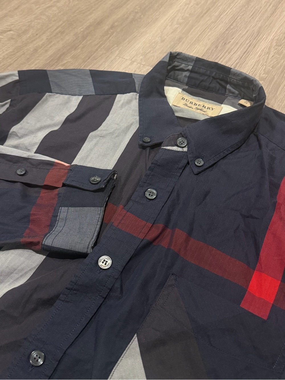🏴󠁧󠁢󠁥󠁮󠁧󠁿 Burberry London England Shirt Rare Retro Hype size XL multicolor Men